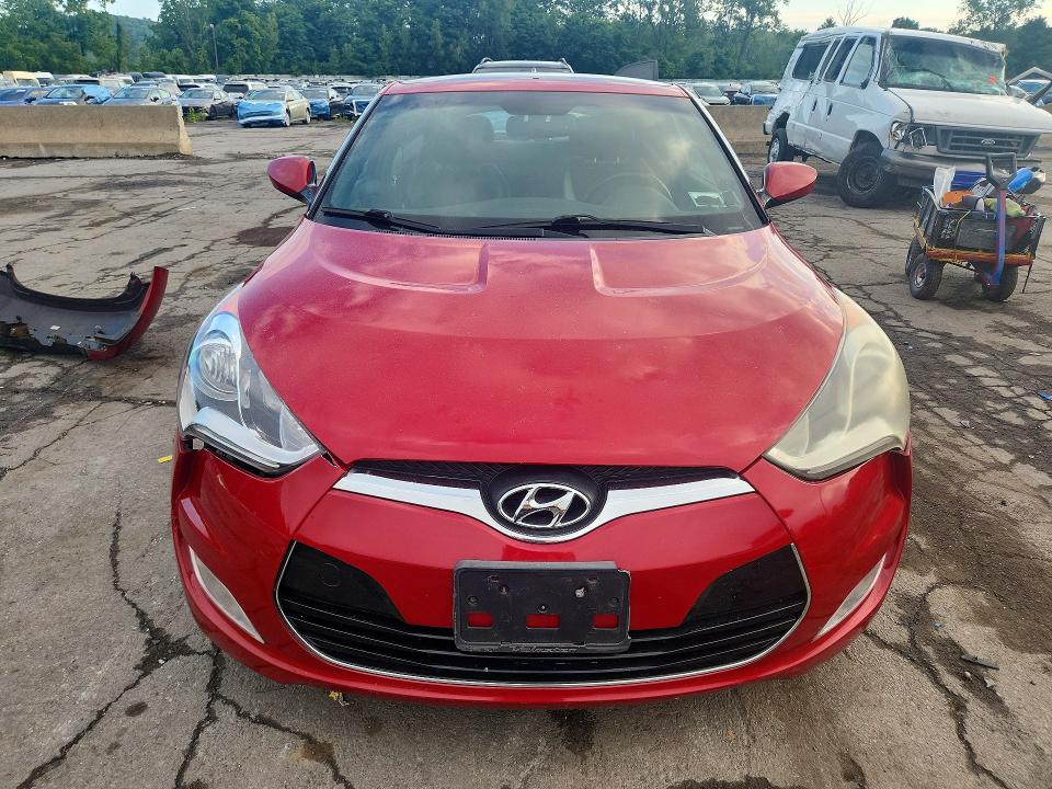 Photo 5 from auction – 2016 HYUNDAI VELOSTER with VIN KMHTC6AD5GU273183