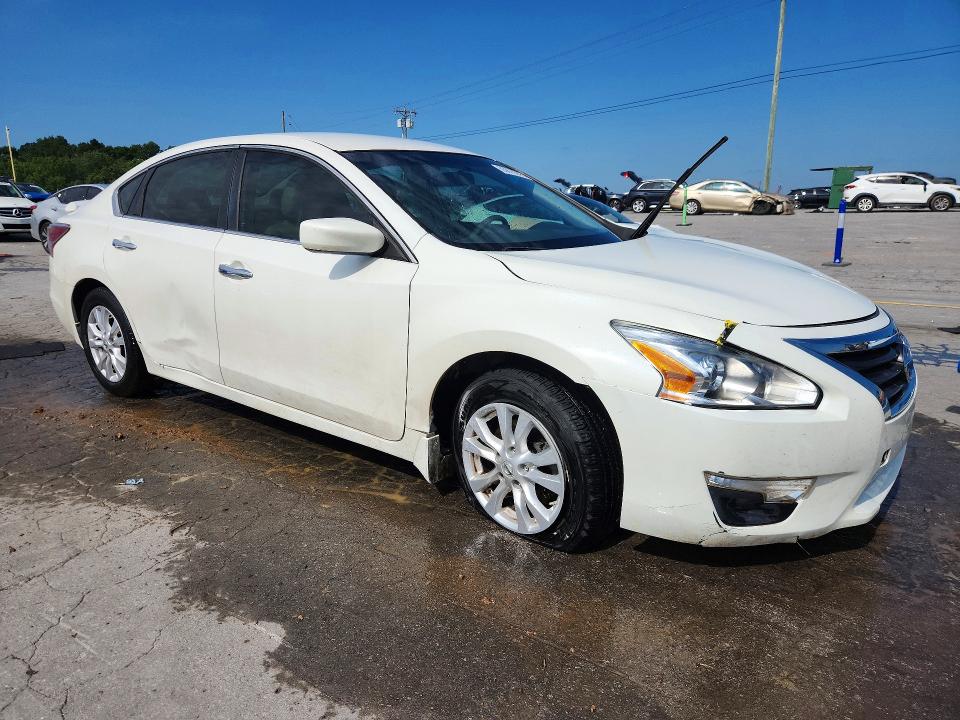 Photo 4 from auction – 2015 NISSAN ALTIMA with VIN 1N4AL3APXFC143253
