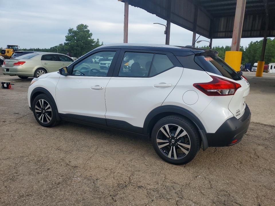 Photo 2 from auction – 2020 NISSAN KICKS with VIN 3N1CP5CV0LL580034