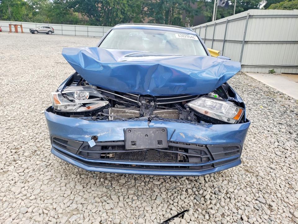 Photo 5 from auction – 2017 VOLKSWAGEN JETTA with VIN 3VWB67AJ4HM327109