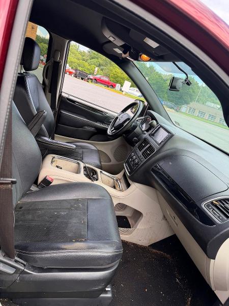 Photo 5 from auction – 2017 DODGE GRAND CARAVAN with VIN 2C4RDGCG8HR761468