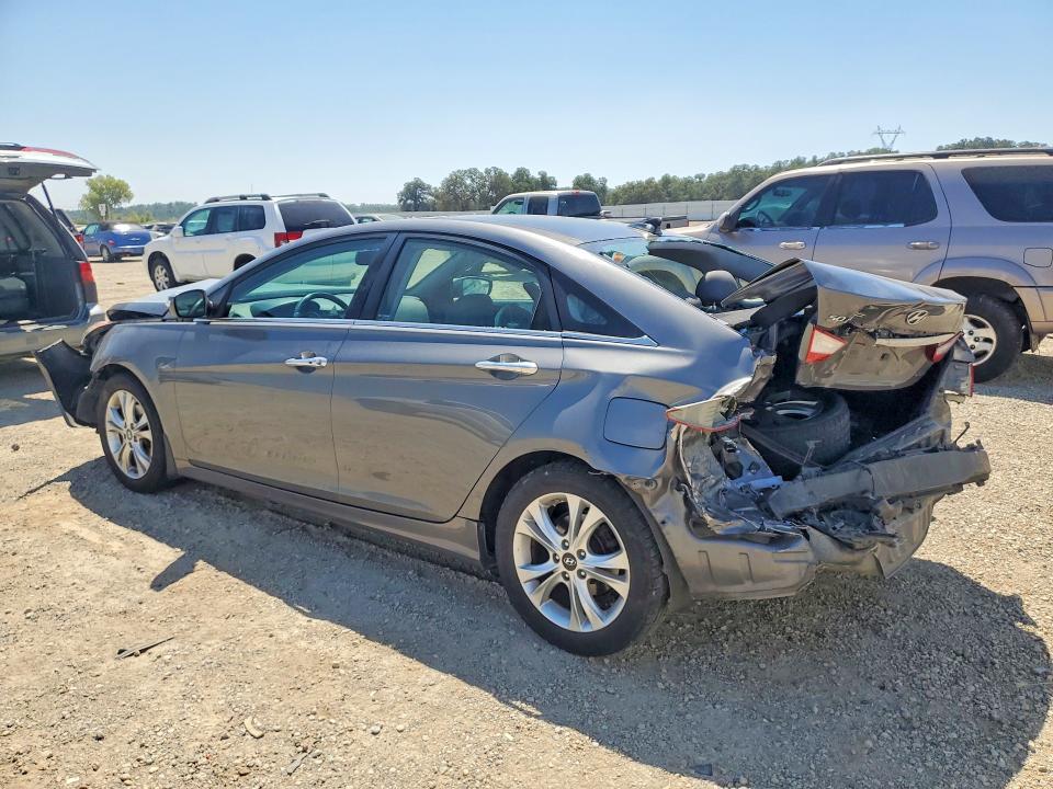 Photo 2 from auction – 2013 HYUNDAI SONATA with VIN 5NPEC4AC4DH699042