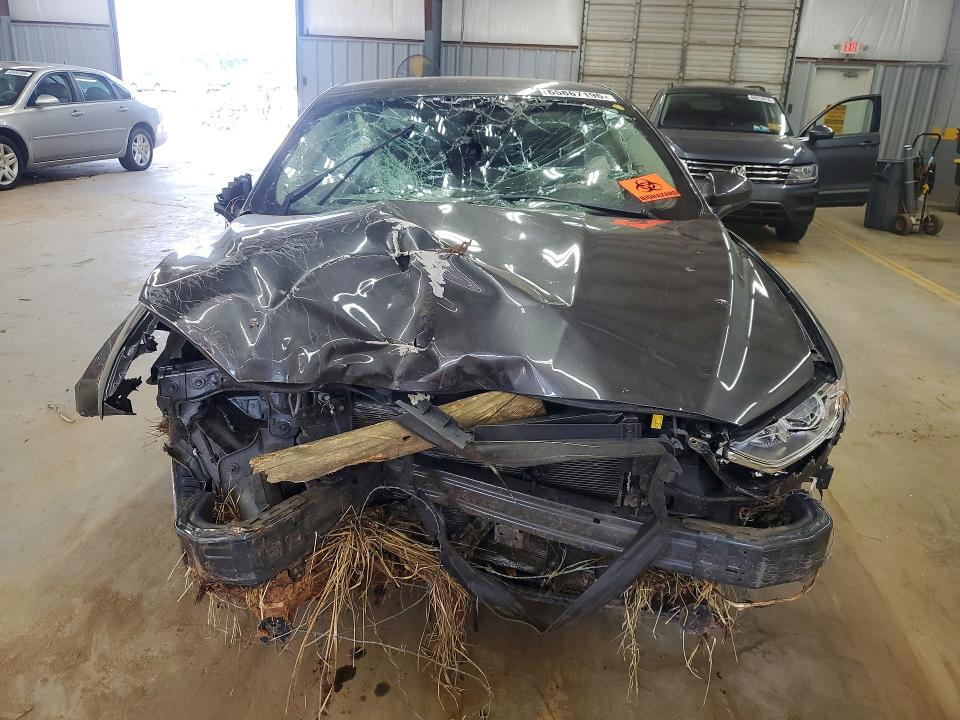 Photo 5 from auction – 2019 FORD FUSION with VIN 3FA6P0HD1KR159647