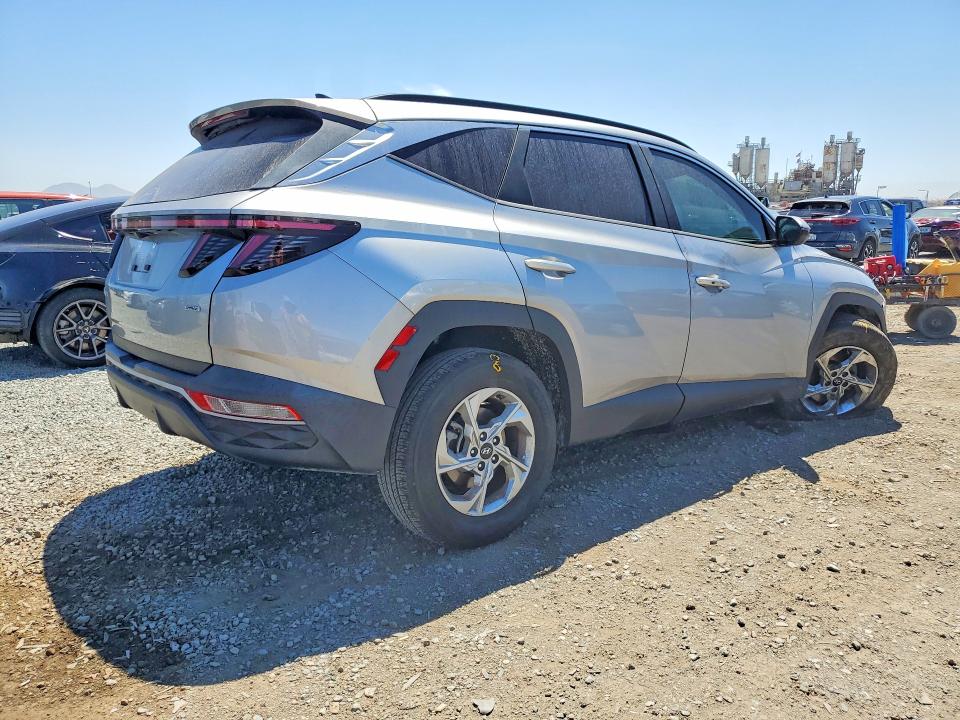 Photo 3 from auction – 2022 HYUNDAI TUCSON with VIN 5NMJBCAE5NH091364