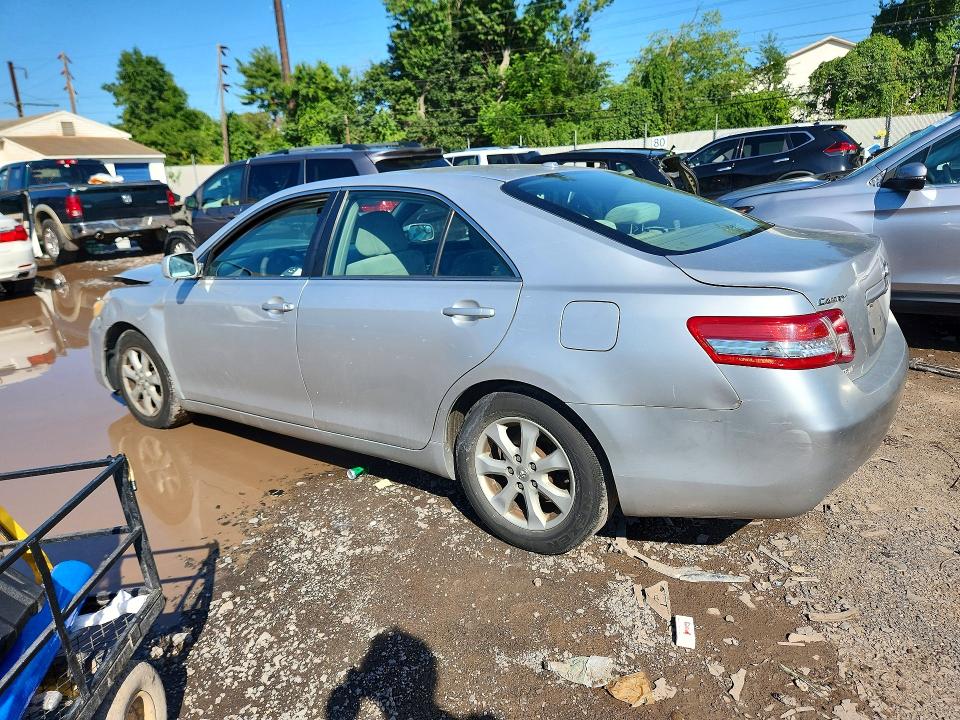 Photo 2 from auction – 2010 TOYOTA CAMRY with VIN 4T1BF3EK8AU069205