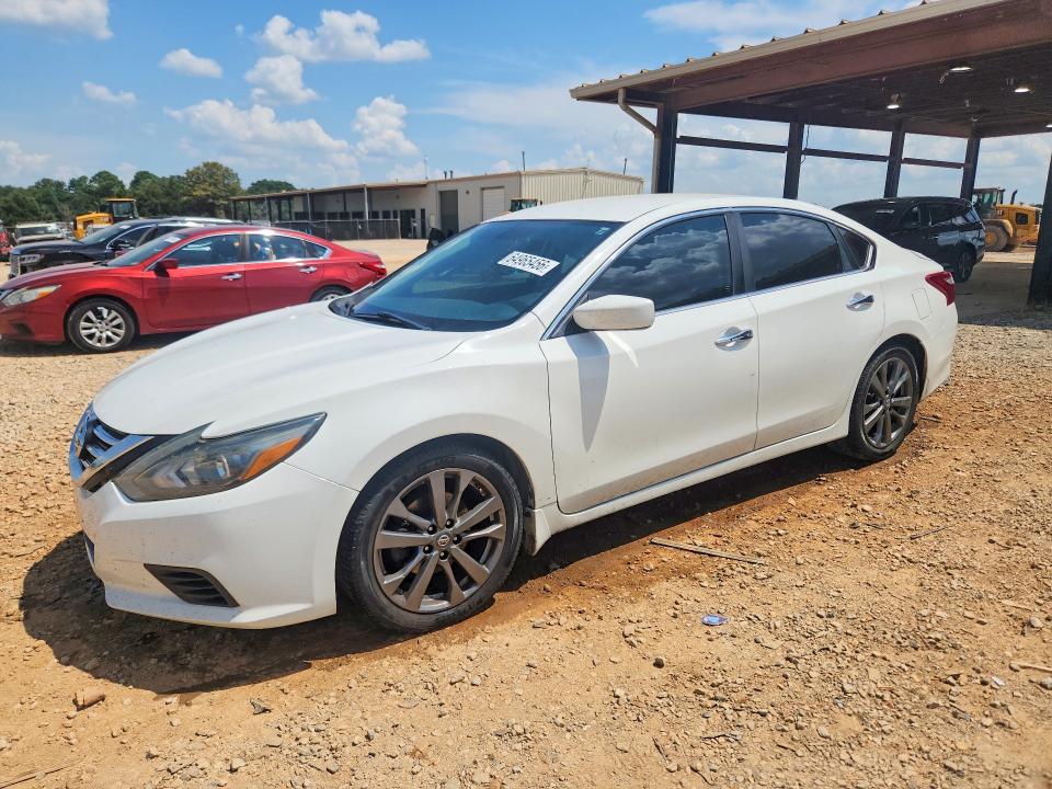 NISSAN ALTIMA 2018 with VIN 1N4AL3AP1JC194584 - Photo from auction