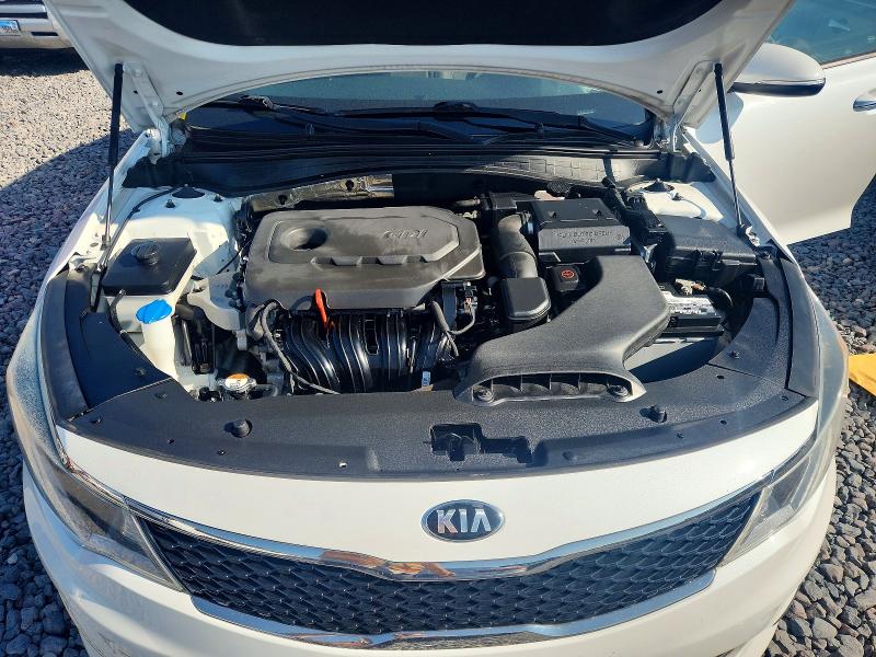 Photo 11 from auction – 2018 KIA OPTIMA with VIN 5XXGT4L32JG252271
