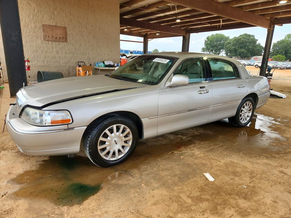2006 LINCOLN TOWN CAR - Търг №64958426