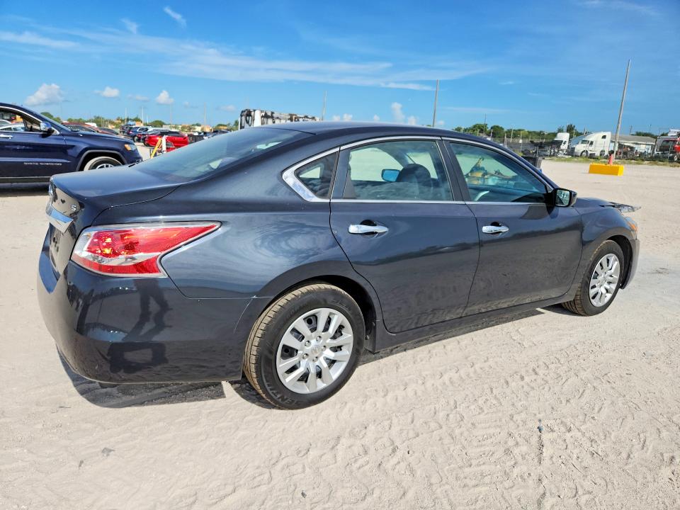Photo 3 from auction – 2015 NISSAN ALTIMA with VIN 1N4AL3AP0FC409962