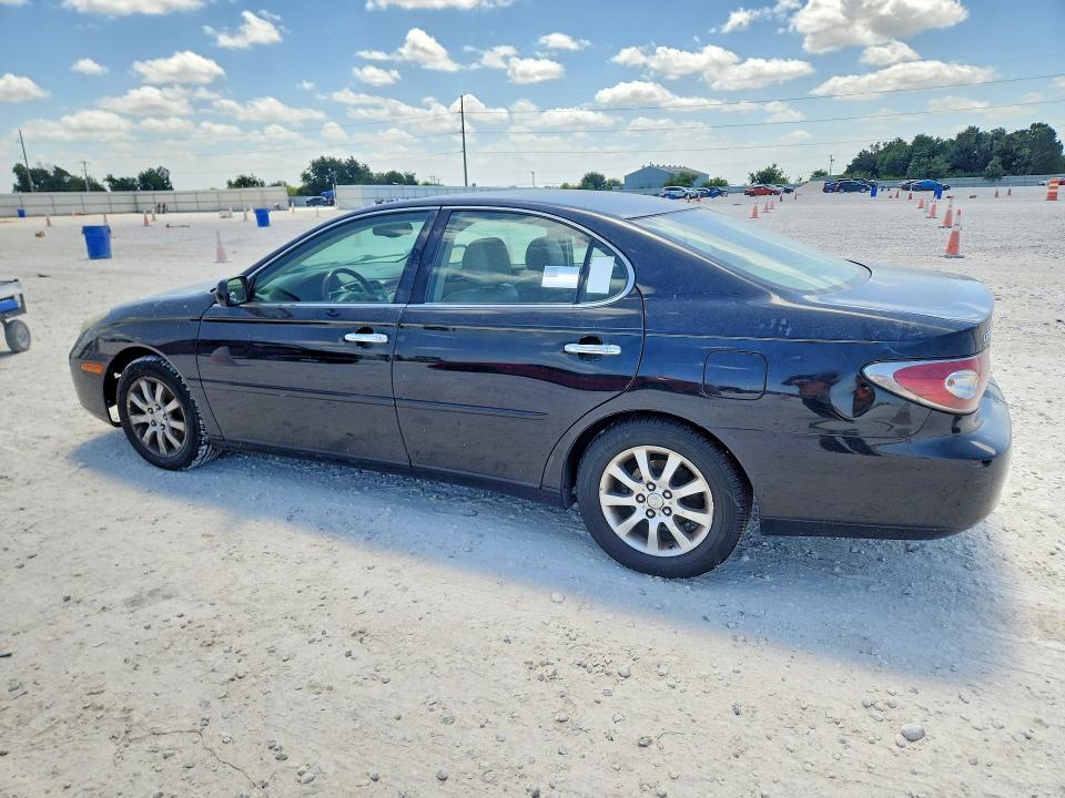 Photo 2 from auction – 2003 LEXUS ES with VIN JTHBF30G635038165