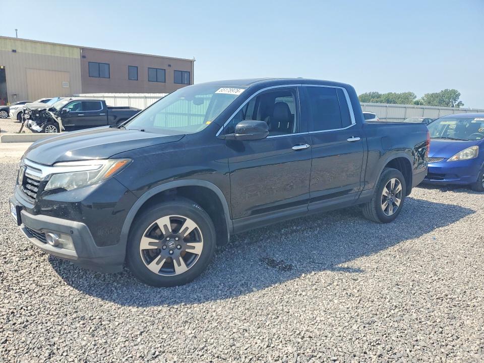 HONDA RIDGELINE 2017 with VIN 5FPYK3F75HB035026 - Photo from auction