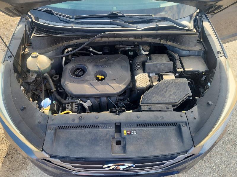 Photo 11 from auction – 2016 HYUNDAI TUCSON with VIN KM8J33A43GU118508