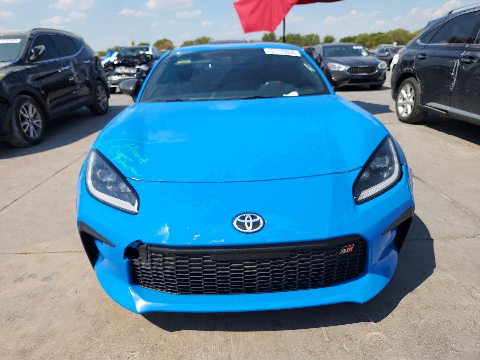 Photo 5 from auction – 2023 TOYOTA GR 86 with VIN JF1ZNBE18P9754667