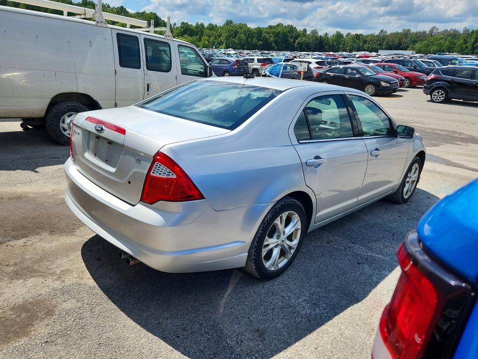 Photo 3 from auction – 2012 FORD FUSION with VIN 3FAHP0HA4CR105047
