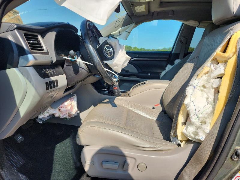 Photo 7 from auction – 2016 TOYOTA HIGHLANDER with VIN 5TDYKRFH0GS185754