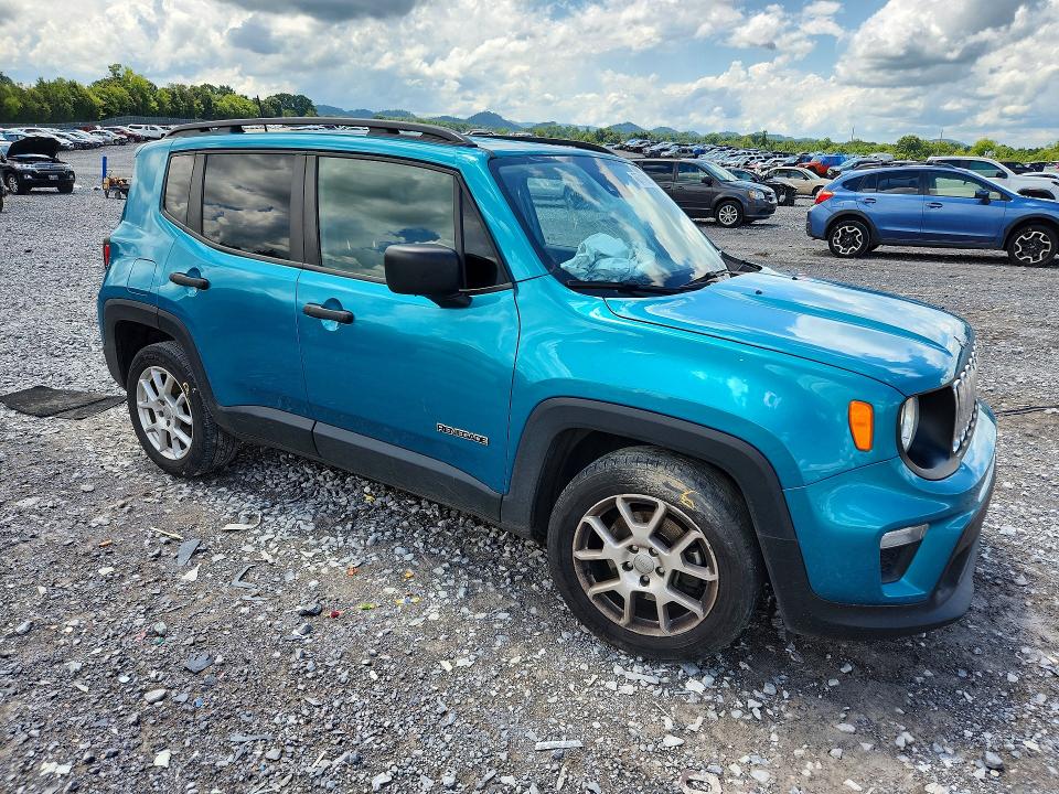 Photo 4 from auction – 2021 JEEP RENEGADE with VIN ZACNJDAB9MPM32531