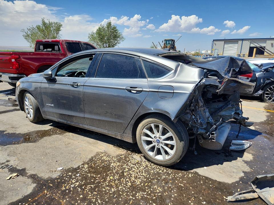 Photo 2 from auction – 2017 FORD FUSION with VIN 3FA6P0LU5HR301496