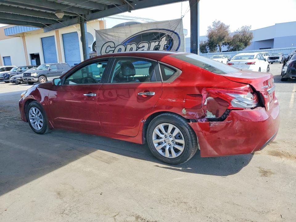 Photo 2 from auction – 2018 NISSAN ALTIMA with VIN 1N4AL3AP8JC476124