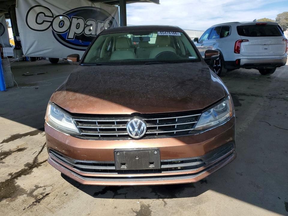 Photo 5 from auction – 2017 VOLKSWAGEN JETTA with VIN 3VWDB7AJ9HM364550