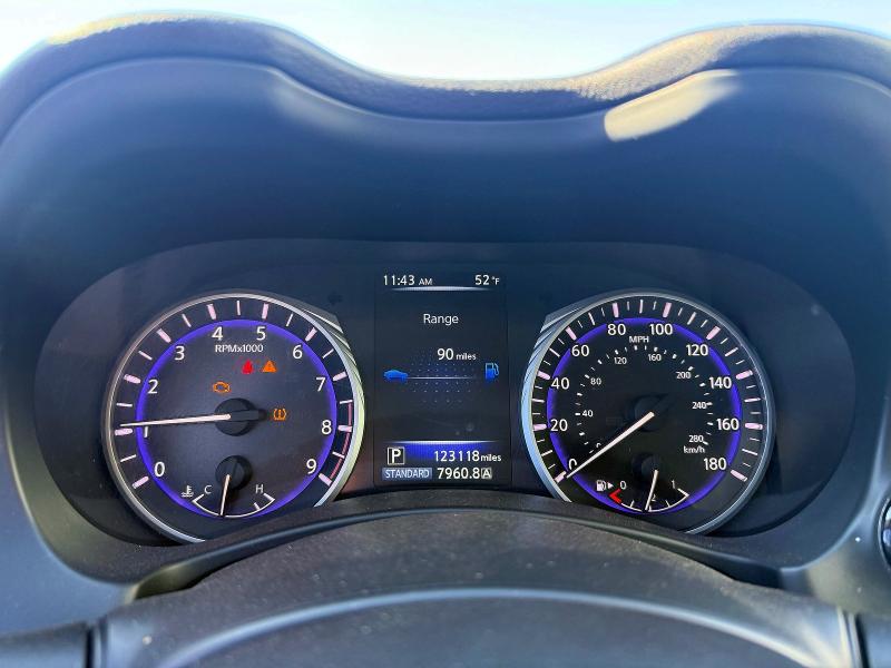 Photo 8 from auction – 2015 INFINITI Q50 with VIN JN1BV7AP5FM353353