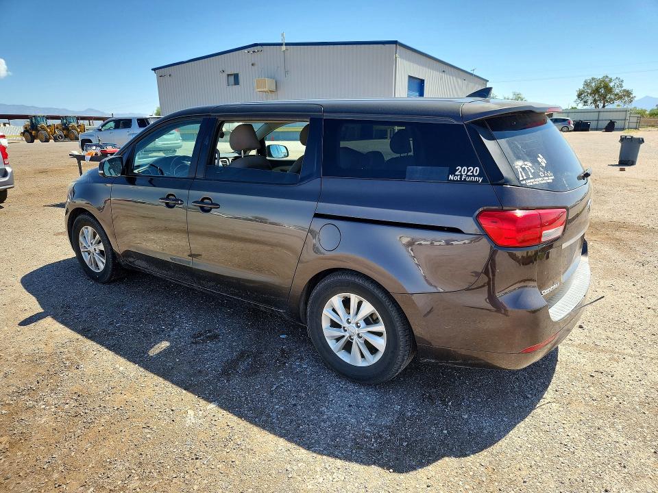 Photo 2 from auction – 2017 KIA SEDONA with VIN KNDMB5C16H6232589