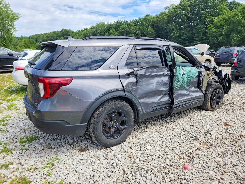 Photo 3 from auction – 2022 FORD EXPLORER with VIN 1FMSK8JH3NGC21219