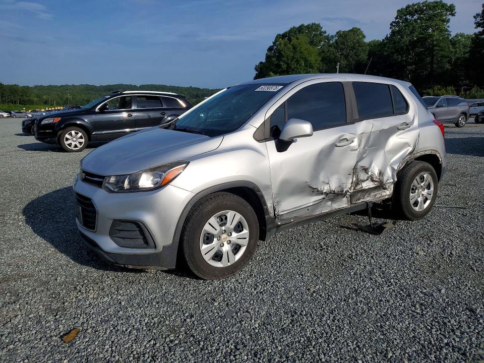 CHEVROLET TRAX 2017 with VIN 3GNCJKSB9HL209120 - Photo from auction