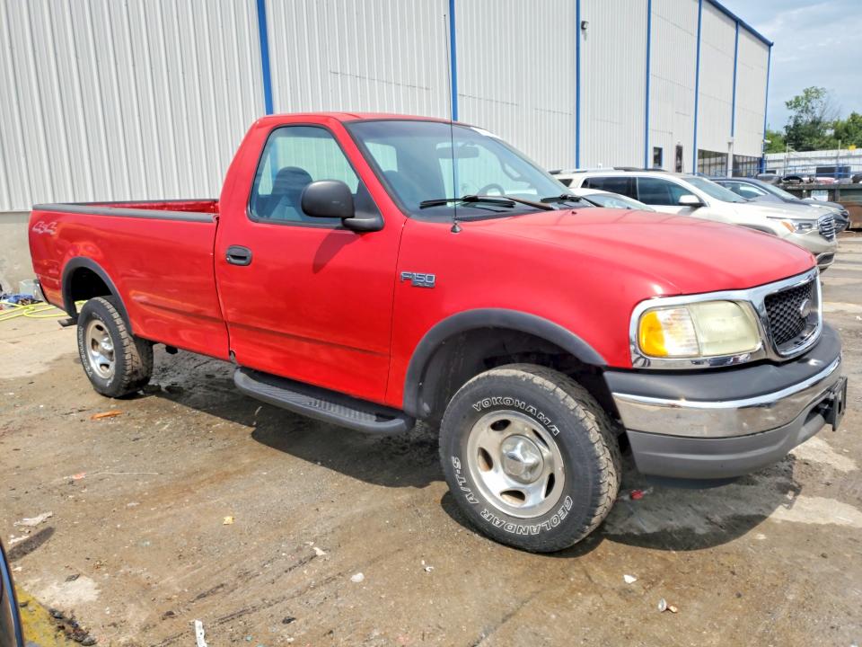 Photo 4 from auction – 2002 FORD F150 with VIN 1FTRF182X2NA33143