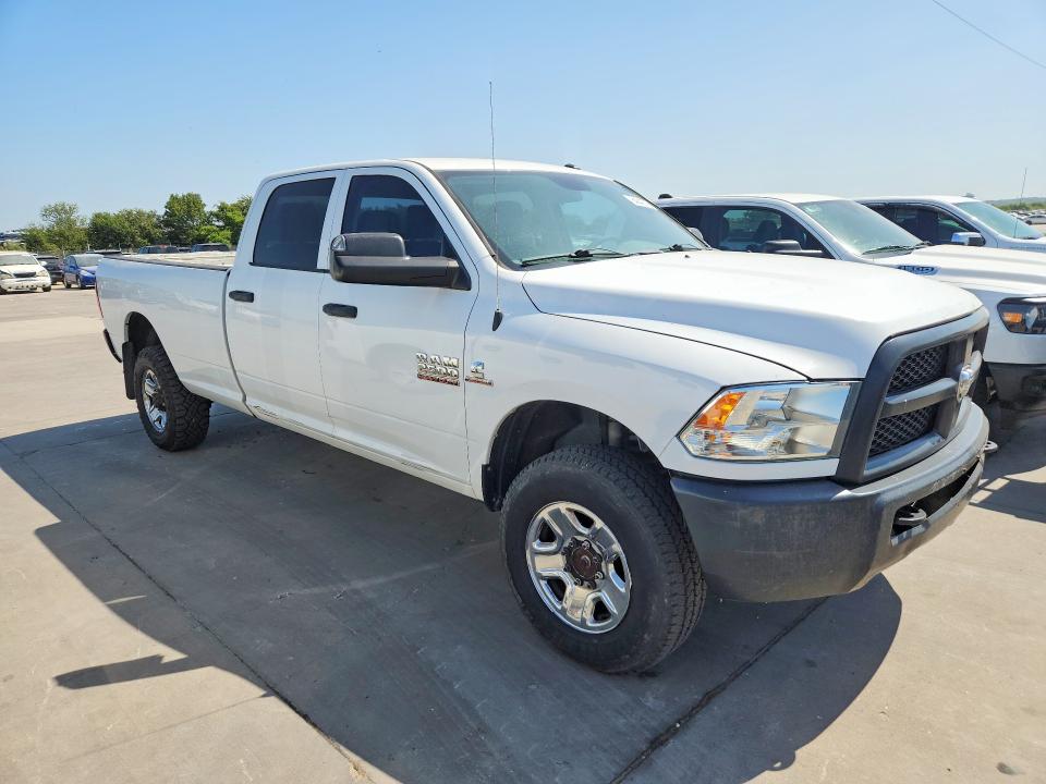 Photo 4 from auction – 2018 RAM 2500 with VIN 3C6UR5HLXJG364742