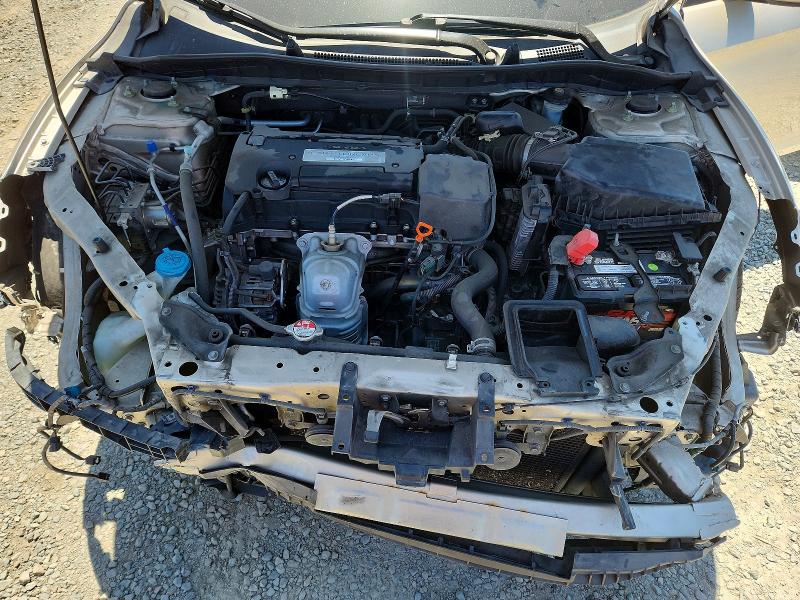 Photo 11 from auction – 2015 HONDA ACCORD with VIN 1HGCR2F36FA043875