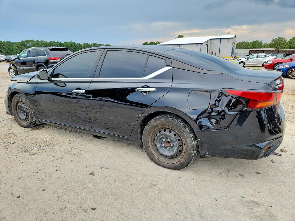 Photo 2 from auction – 2022 NISSAN ALTIMA with VIN 1N4BL4BV7NN360530