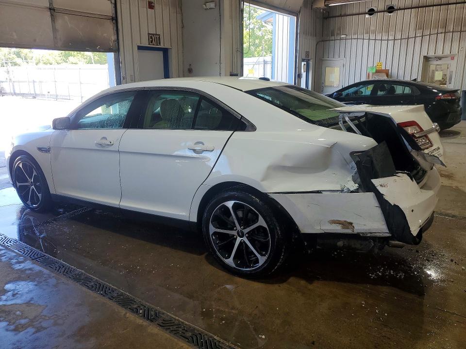Photo 2 from auction – 2015 FORD TAURUS with VIN 1FAHP2H89FG174613