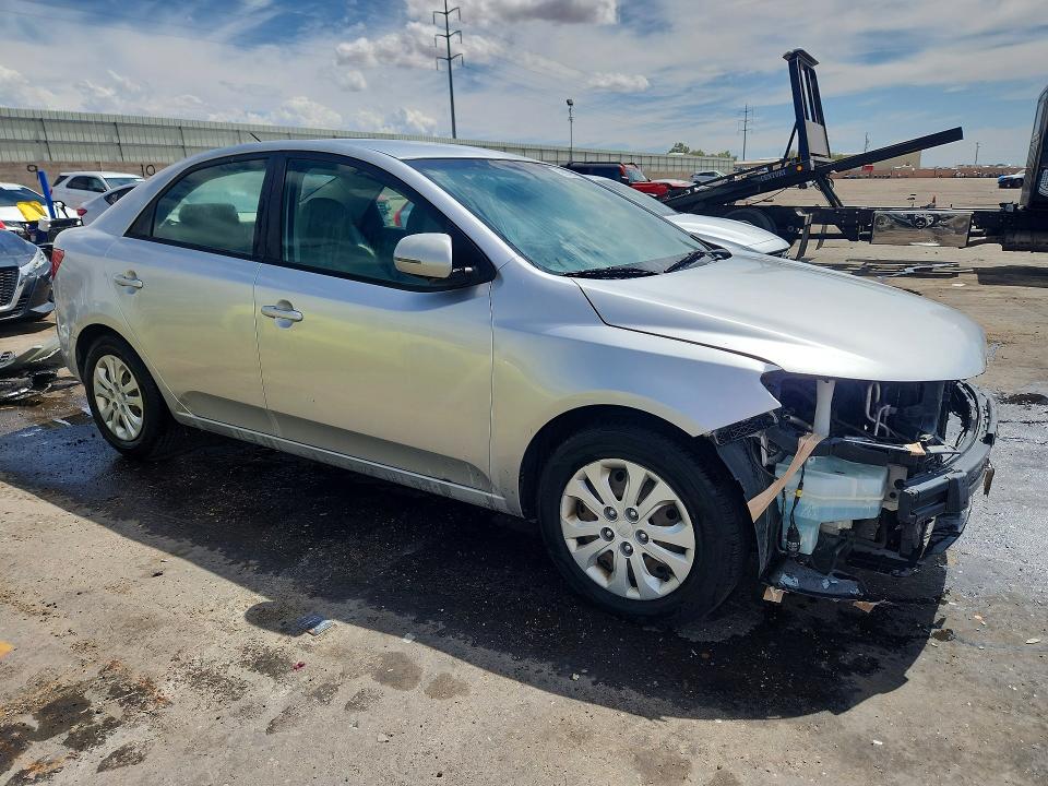 Photo 4 from auction – 2013 KIA FORTE with VIN KNAFU4A27D5738910