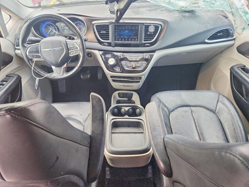 Photo 8 from auction – 2018 CHRYSLER PACIFICA with VIN 2C4RC1BG1JR182748