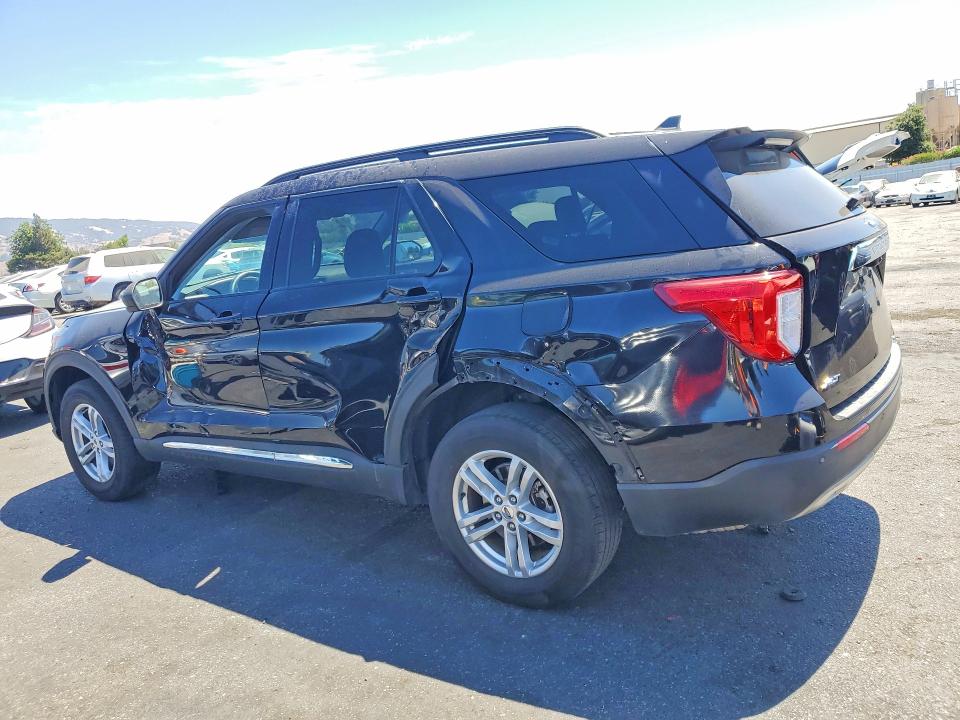Photo 2 from auction – 2023 FORD EXPLORER with VIN 1FMSK8DH5PGA61228