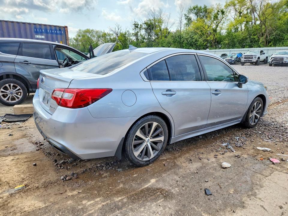 Photo 3 from auction – 2018 SUBARU LEGACY with VIN 4S3BNAN67J3031257