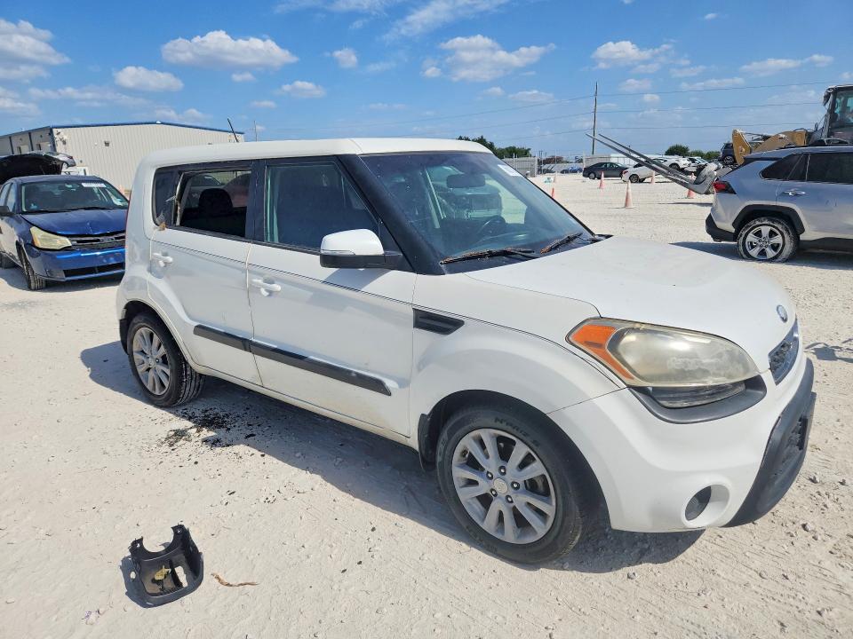 Photo 4 from auction – 2013 KIA SOUL with VIN KNDJT2A66D7583441