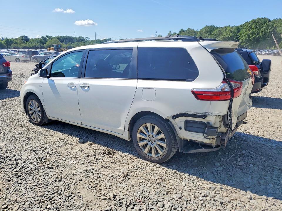 صورة رقم 2 من المزاد - 2017 TOYOTA SIENNA مع VIN 5TDDZ3DC3HS180595
