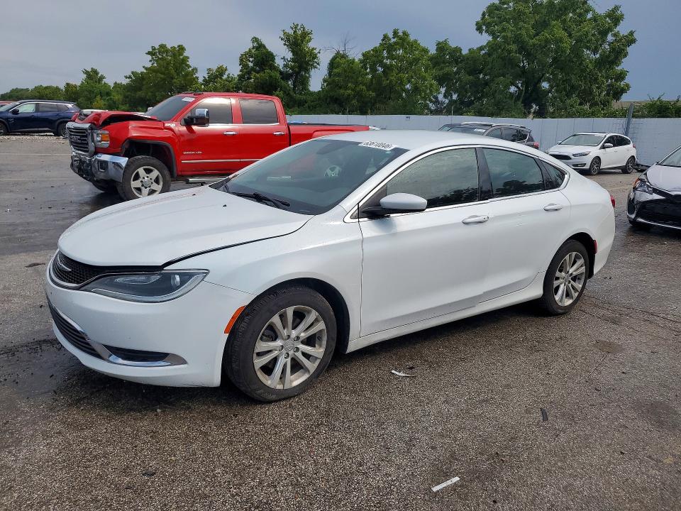 CHRYSLER 200 2015 with VIN 1C3CCCAB2FN712466 - Photo from auction