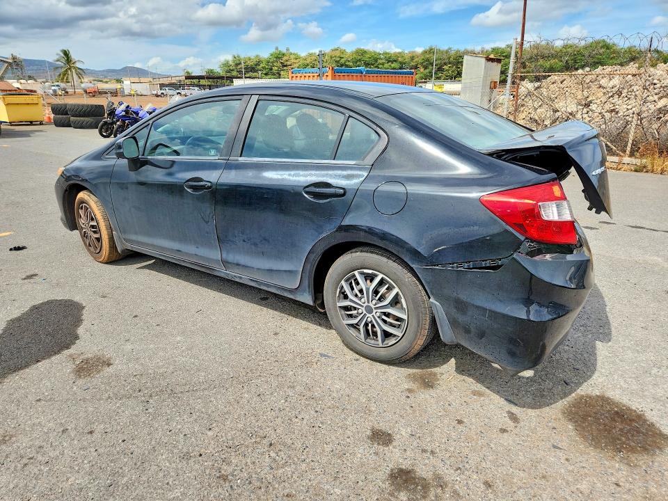 Photo 2 from auction – 2012 HONDA CIVIC with VIN 2HGFB2F58CH554083