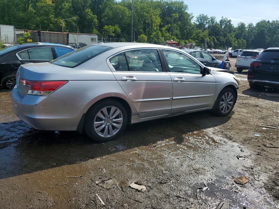 Photo 3 from auction – 2011 HONDA ACCORD with VIN 1HGCP2F88BA059846