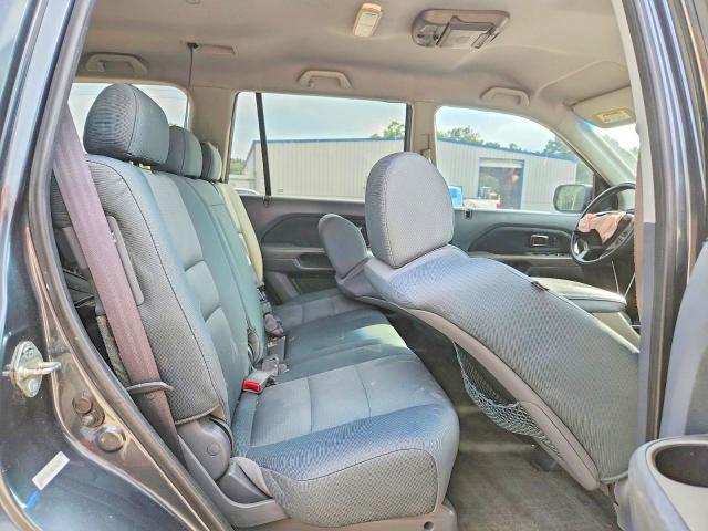 Photo 11 from auction – 2006 HONDA PILOT with VIN 5FNYF28146B046175