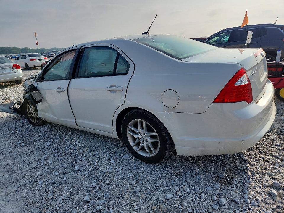 Photo 2 from auction – 2012 FORD FUSION with VIN 3FAHP0GA5CR400806