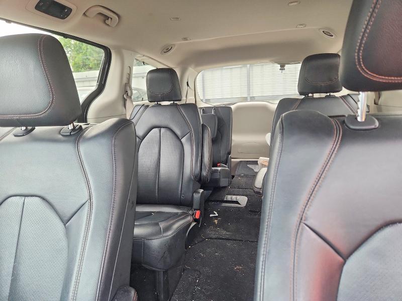 Photo 10 from auction – 2018 CHRYSLER PACIFICA with VIN 2C4RC1EG4JR271189