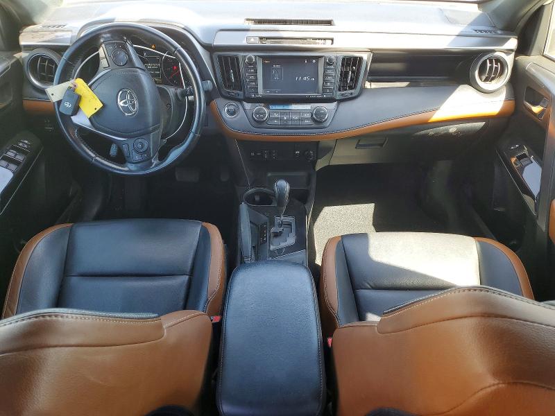 Photo 8 from auction – 2018 TOYOTA RAV4 with VIN JTMJFREV9JD234417