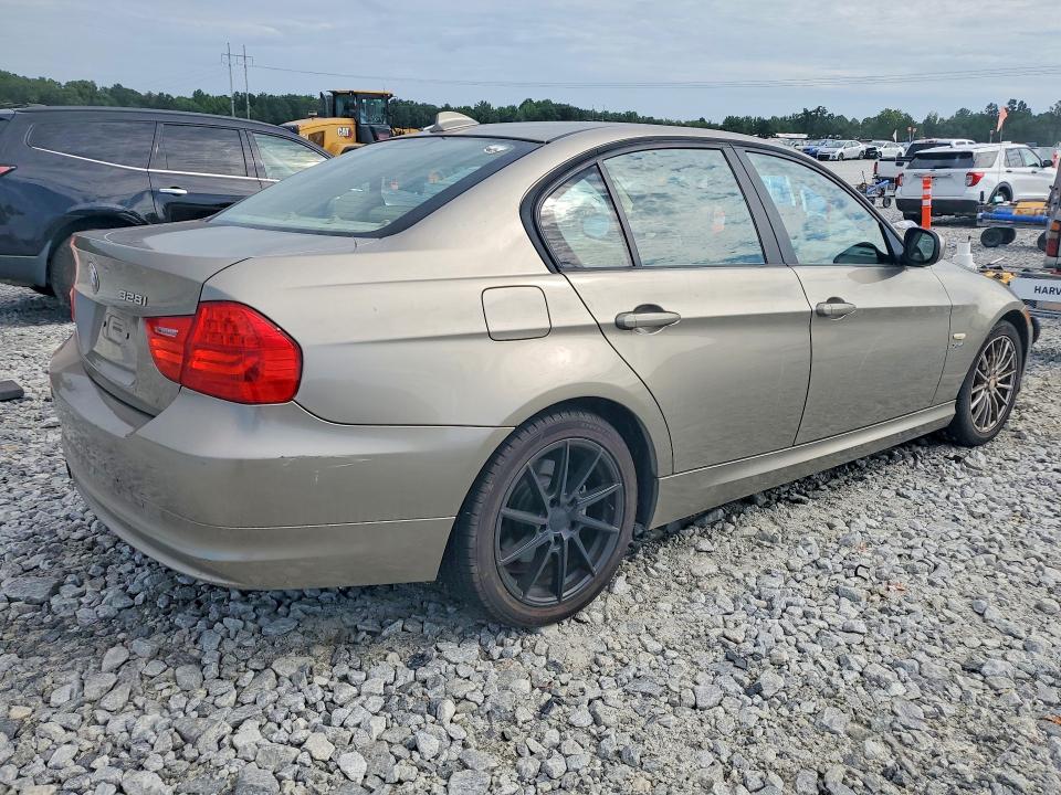 Photo 3 from auction – 2011 BMW 328 with VIN WBAPK5G59BNN30056