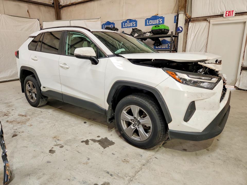 Photo 4 from auction – 2024 TOYOTA RAV4 with VIN 4T3MWRFV5RU154042