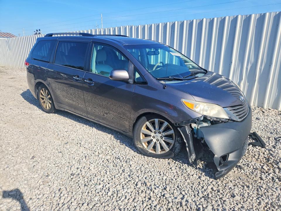 Photo 4 from auction – 2014 TOYOTA SIENNA with VIN 5TDDK3DC5ES078828