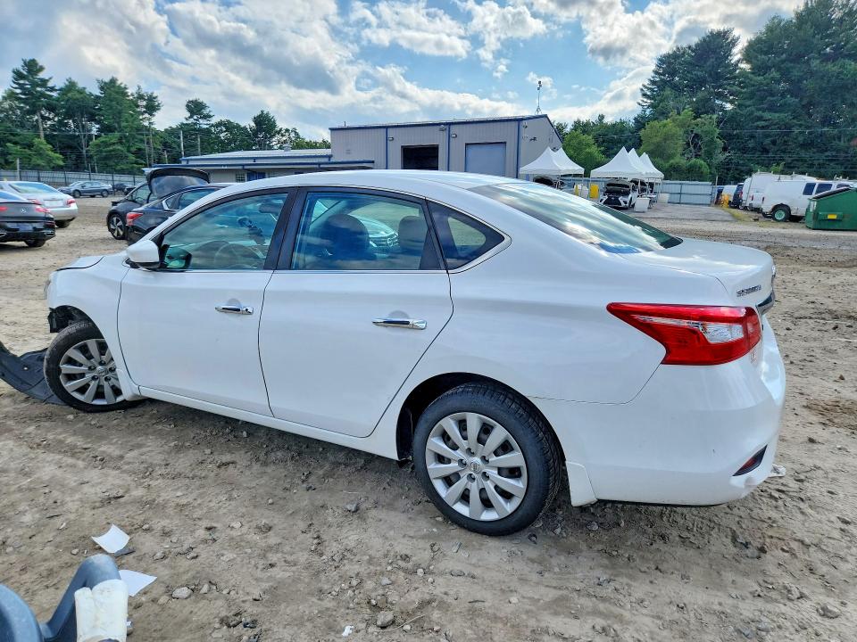 Photo 2 from auction – 2016 NISSAN SENTRA with VIN 3N1AB7AP3GY330351