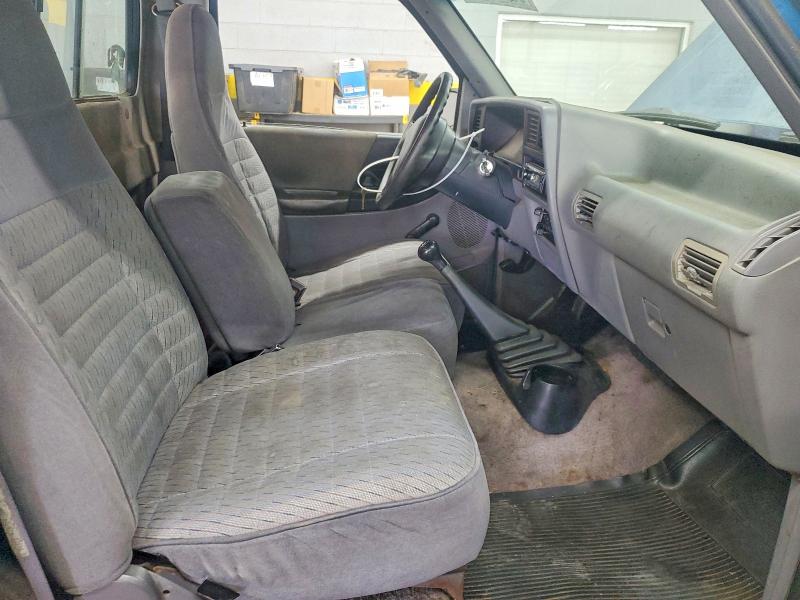 Photo 7 from auction – 1994 FORD RANGER with VIN 1FTCR10A2RUA23092